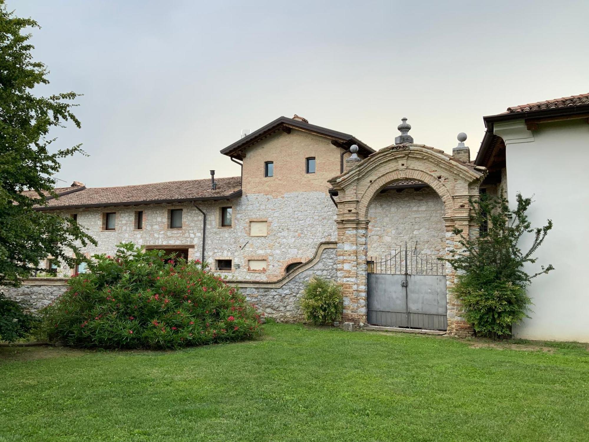 Borgo Palazzo Steffaneo Acomodação com café da manhã San Vito al Torre Exterior foto